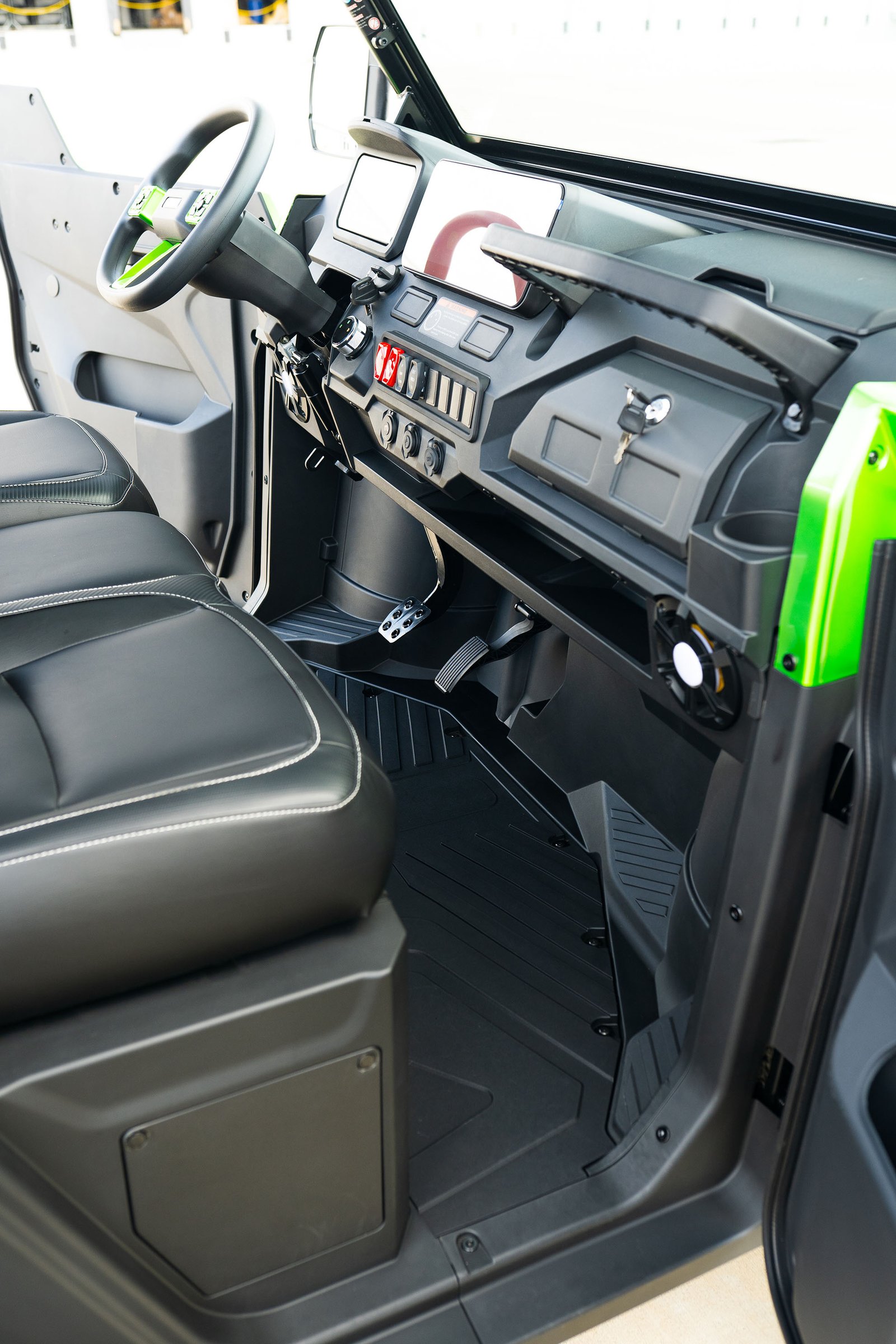 Sabre XR2 view 16